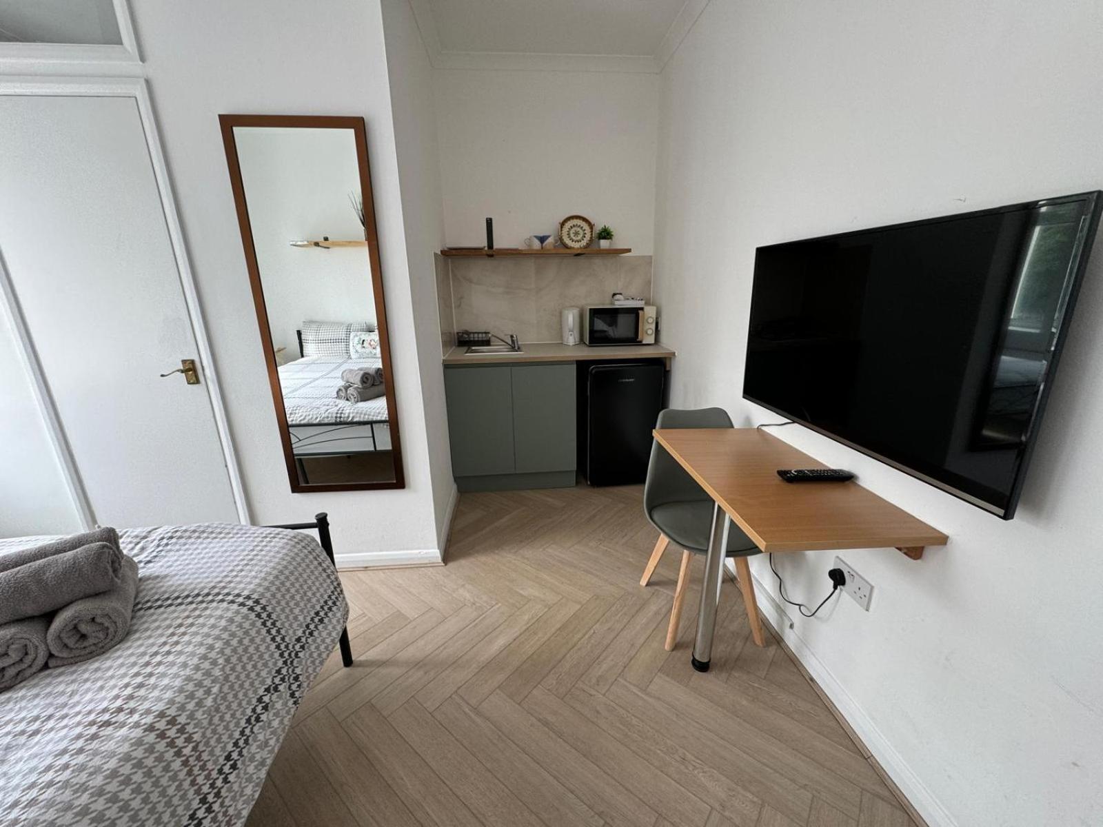 Newly Renovated Studios & Ensuite Rooms! - Camberwell London Bagian luar foto